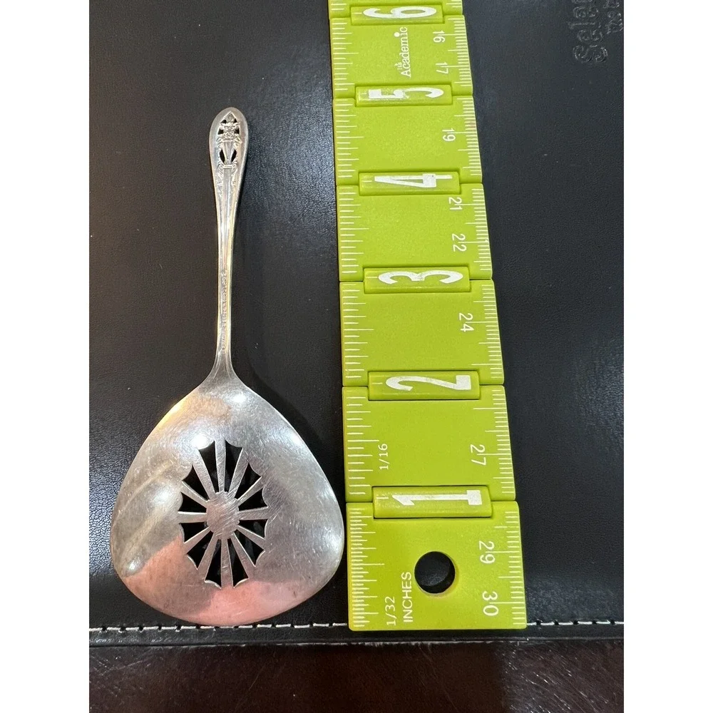 VINTAGE 1937 HOLLYWOOD LUXOR PLATE WALLACE BON BON SILVERPLATE SERVING SPOON